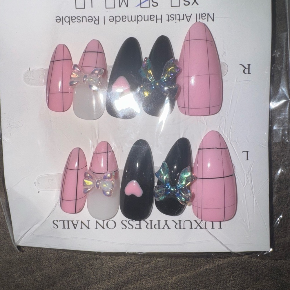 Pink and Black Press-On Nails with Bow Accents
